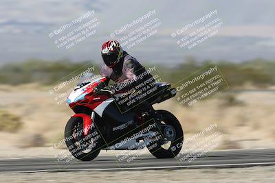 media/Dec-01-2025-Moto Forza (Mon) [[2daa91e15f]]/1-Advanced Group/Session 3 Turn 3 Exit Bump Pans/
